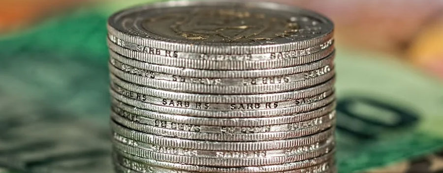 量化基金风险的指标有哪些方面？量化基金对股市的影响